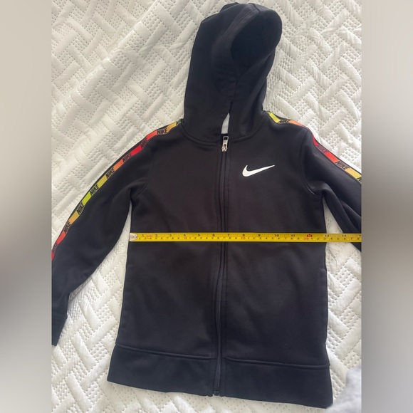 Nike Sportswear Tracksuit 2 piece Size 6 M - Picture 4 of 11